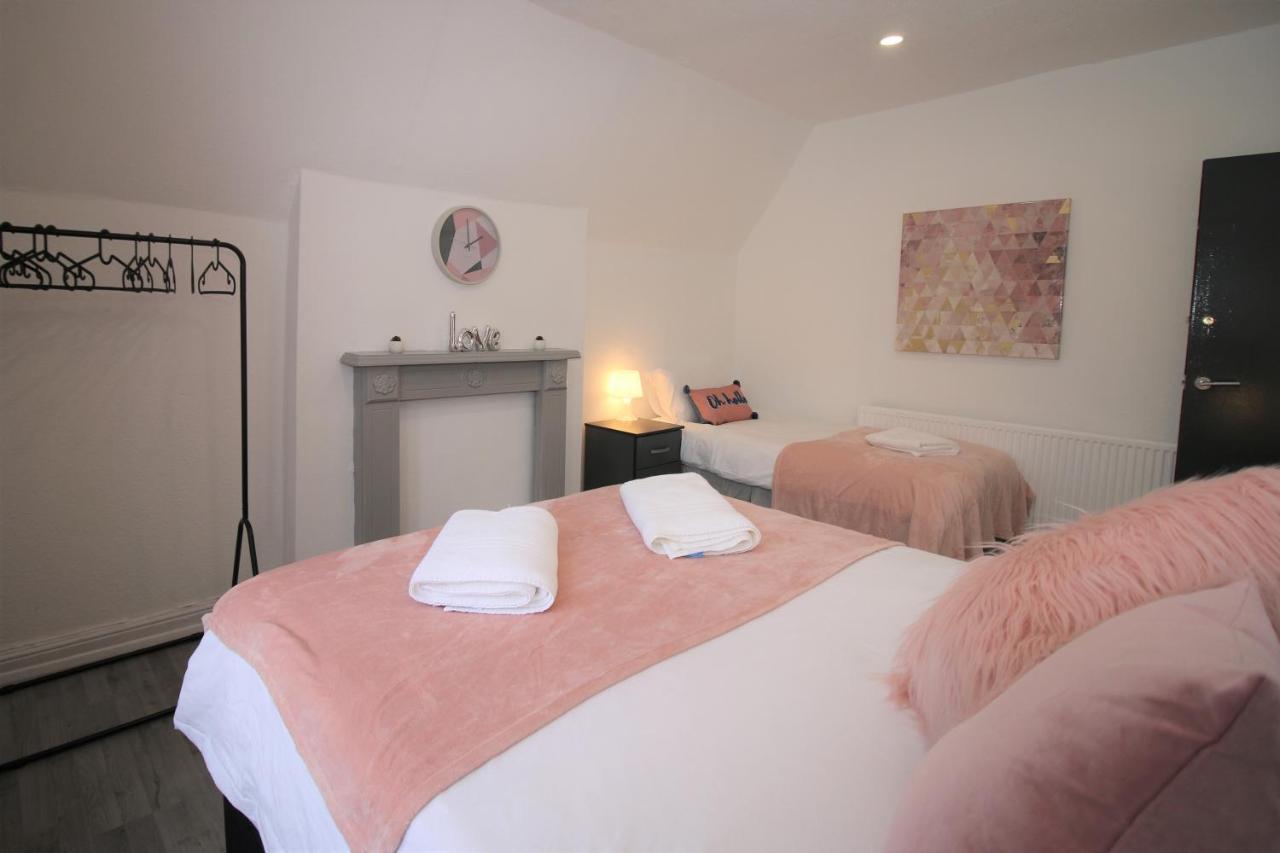 Free Local Parking - Fast Wifi - Sleeps 10 Guests By Property Promise Κάρντιφ Εξωτερικό φωτογραφία